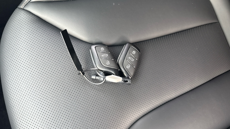 MG HS 1.5 T-GDI Trophy 5dr DCT Petrol Hatchback